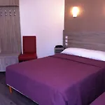 Grand Magenta * Párizs