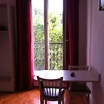 Grand Magenta * Paris