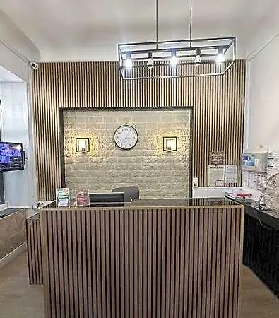 Grand Magenta Hotel