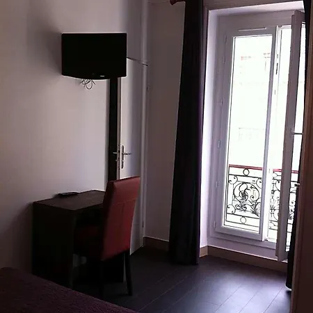 Grand Magenta Paris