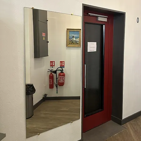 Hotel Grand Magenta