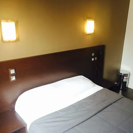Hotel Grand Magenta