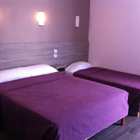 Hotel Grand Magenta
